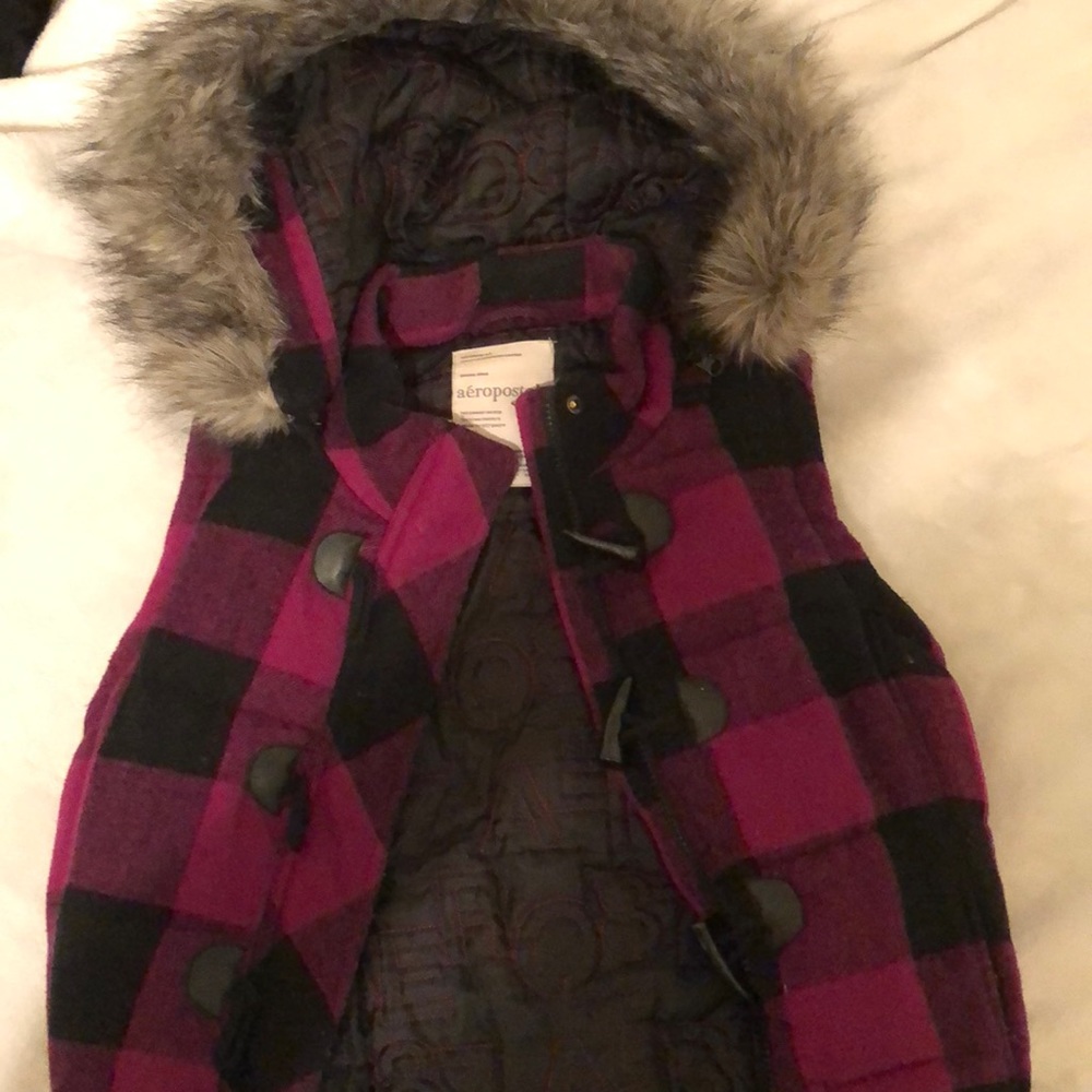 Aeropostale vest